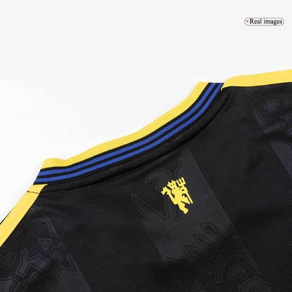 ManU Kinder Trikot Set Drittes Auswärts 2025/26